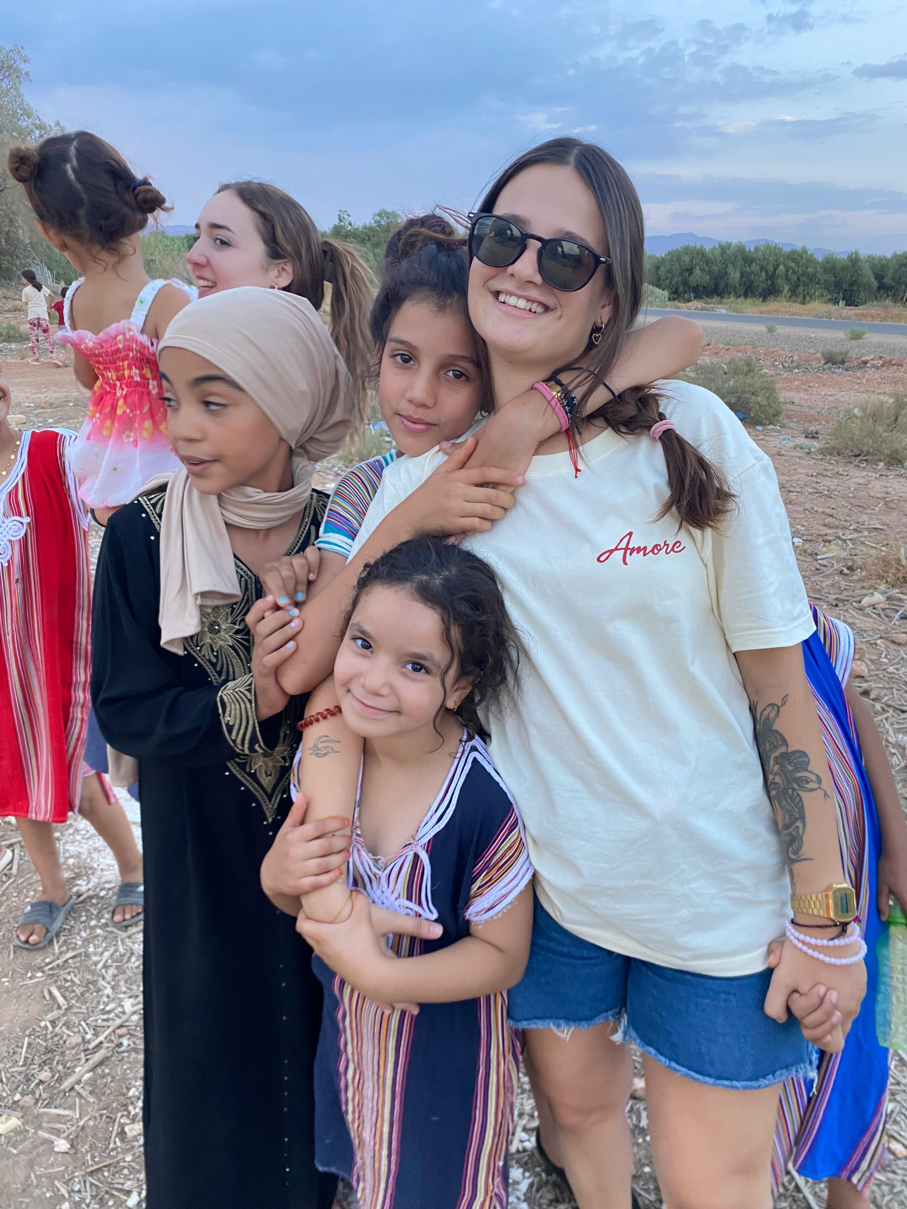 Voluntarios trabajando